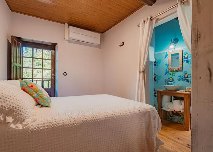 בית נופש Casa Escondida Aveiga