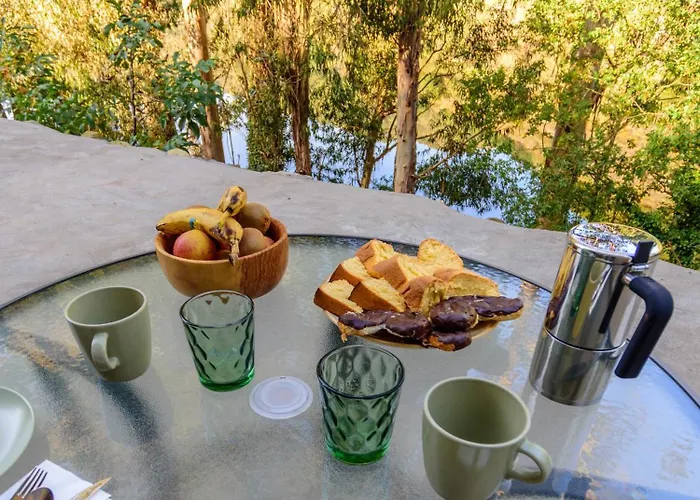 Semesterbostad Casa Escondida Aveiga *