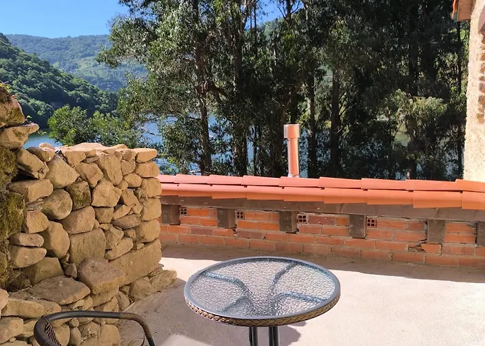 Casa Escondida Aveiga בית נופש צ'נטדה